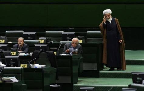 iranian-parliament-smartphone-ap-photo
