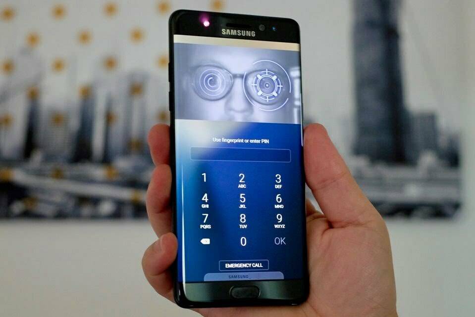 Galaxy S8 iris hacklendi mi